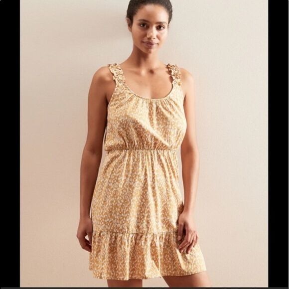 Banana Republic Ruffle Fit n Flare Dress - Picture 1 of 9